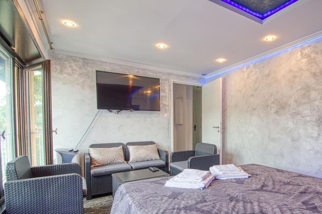 Appart Hotel Avec Sauna, Jacuzzi, Straatsburg Buitenkant foto